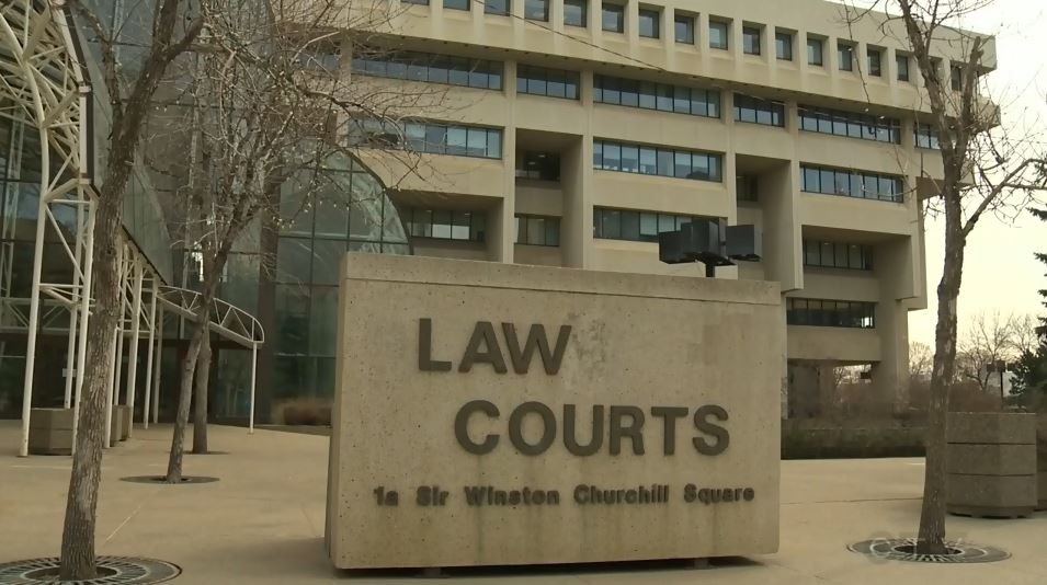 Alberta’s association representing crown attorneys is calling on the province to take action, saying hundreds of cases have been stayed in recent months due to a persistent lack of resources.