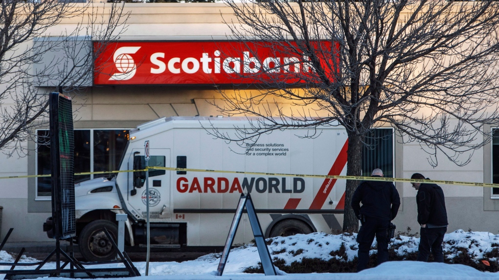 Bank explosion and robbery in Edmonton