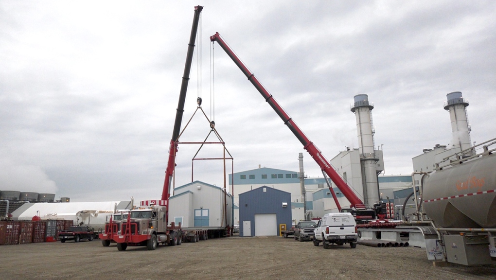 A giant carbon capture unit being lifted into place at the Shepard Energy Centre east of Calgary