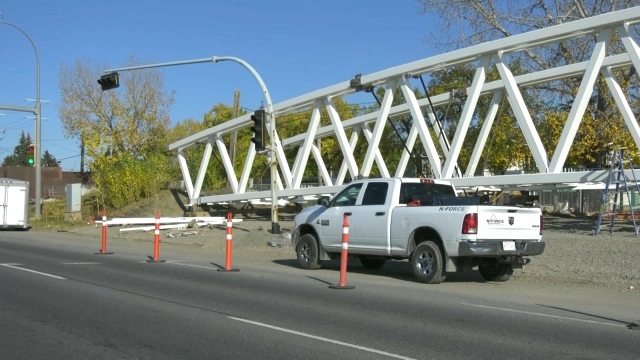 Delays push 170 Street pedestrian bridge completion to 2023 | CTV News