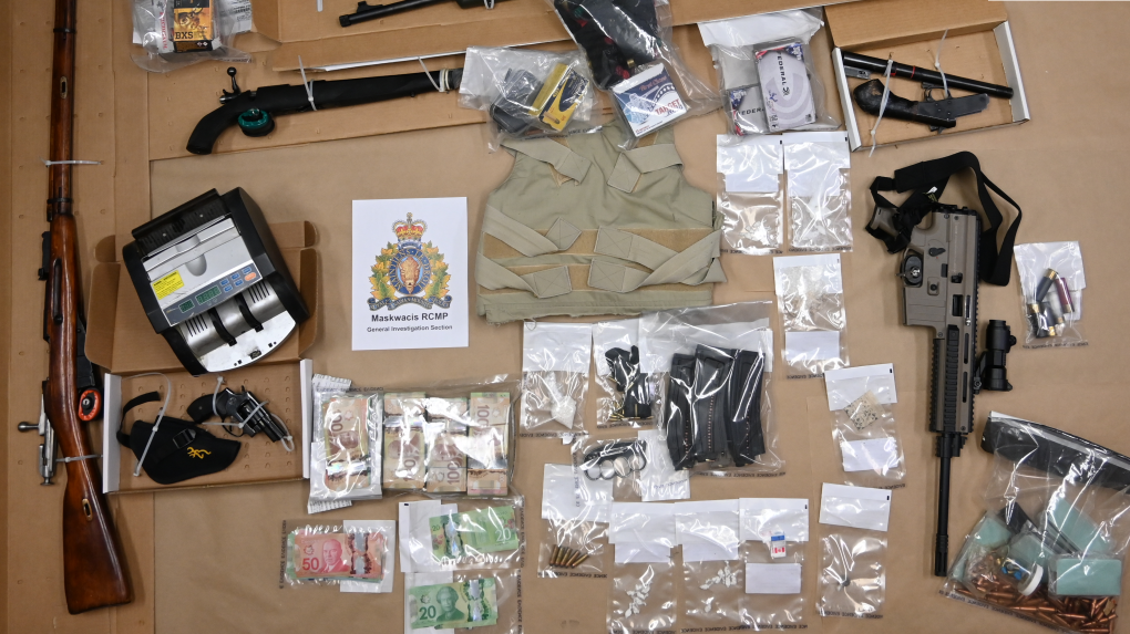 Drugs, weapons and body armour were seized by RCMP. (RCMP)