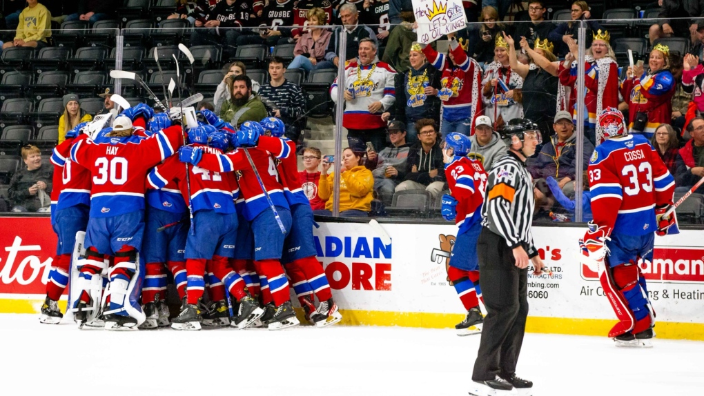 The Edmonton Oil Kings defeated the Red Deer Rebels 5-4 Monday night to take a 3-0 lead in the series. (Source: EdmOilKings/Twitter).