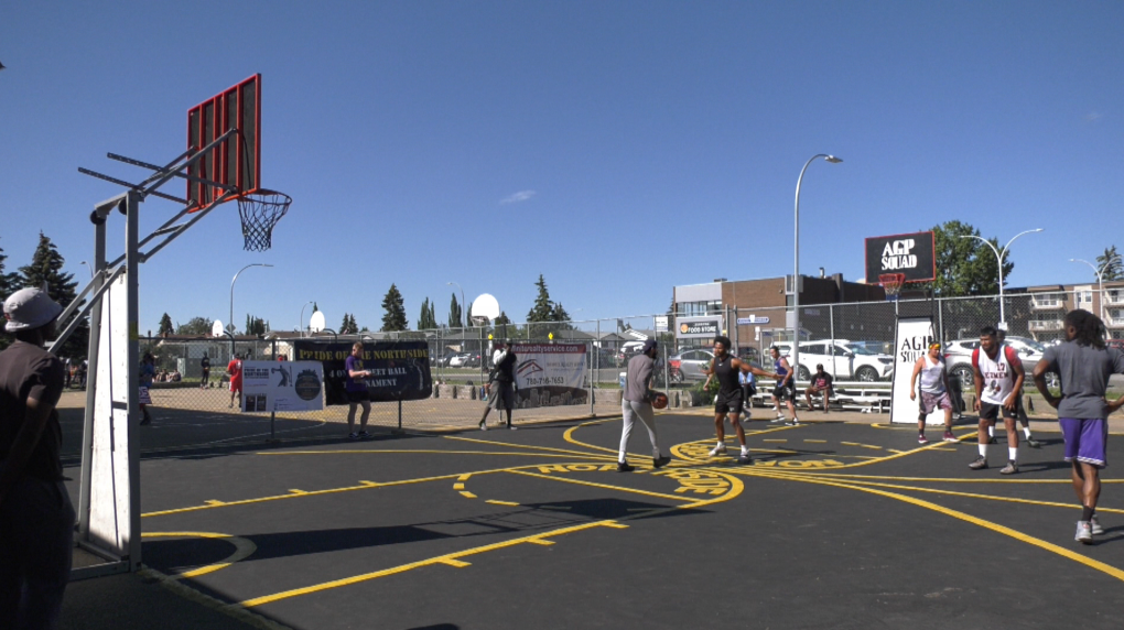 Streetball players take part in the Pride of the North basketball tournament on Sunday, Aug. 14, 2022 (CTV News Edmonton/Brandon Lynch).