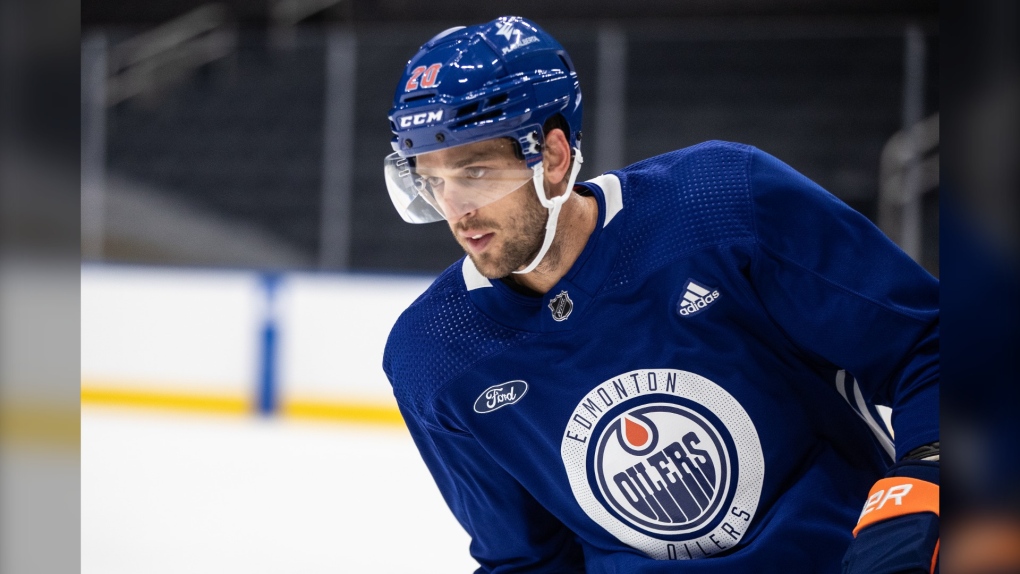 Edmonton Oilers Brandon Sutter (20) skates during training camp in Edmonton, Alta., on Friday September 22, 2023. (THE CANADIAN PRESS/Jason Franson
JASON FRANSON)