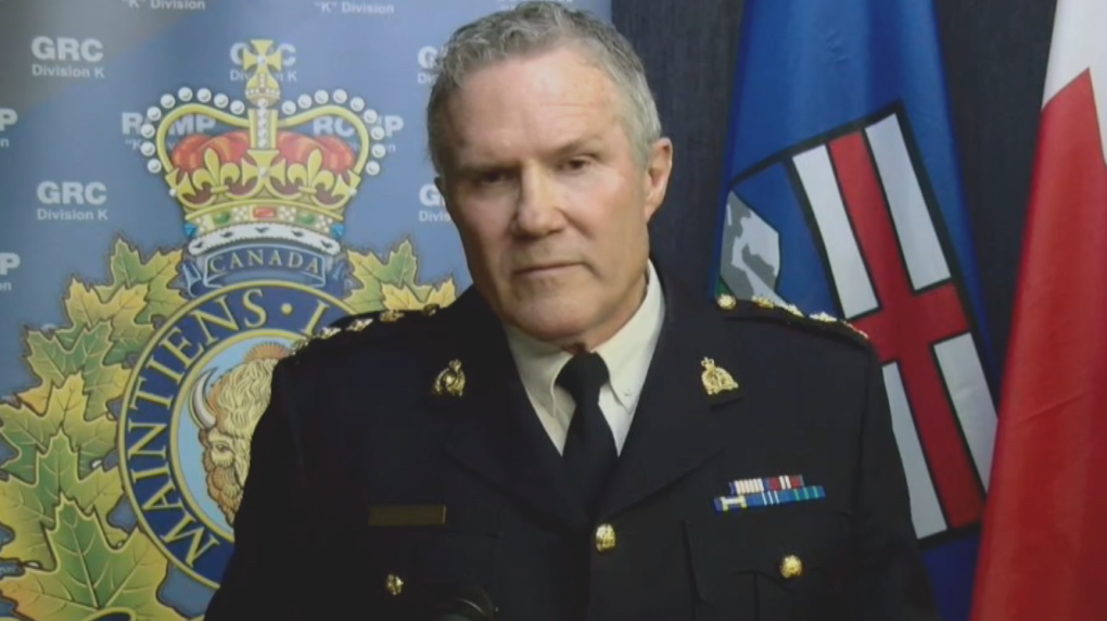 RCMP meminta Jeffrey Dupres untuk maju, tip dalam kasus ini