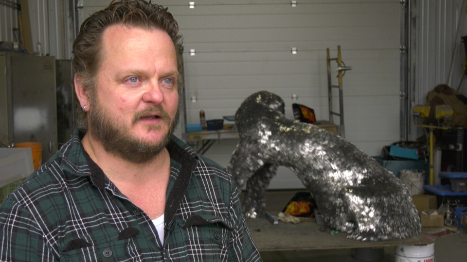 David McAuley, bear fork sculpture